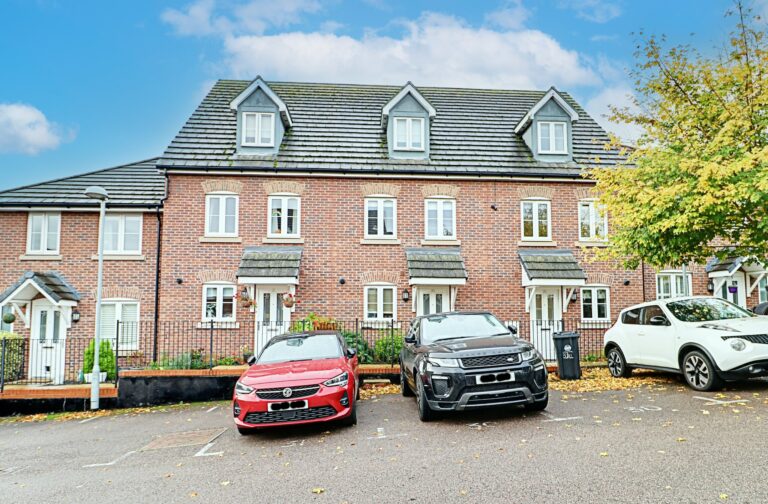 29 Saffron Crescent, Sawbridgeworth, Hertfordshire, CM21 9FE Image