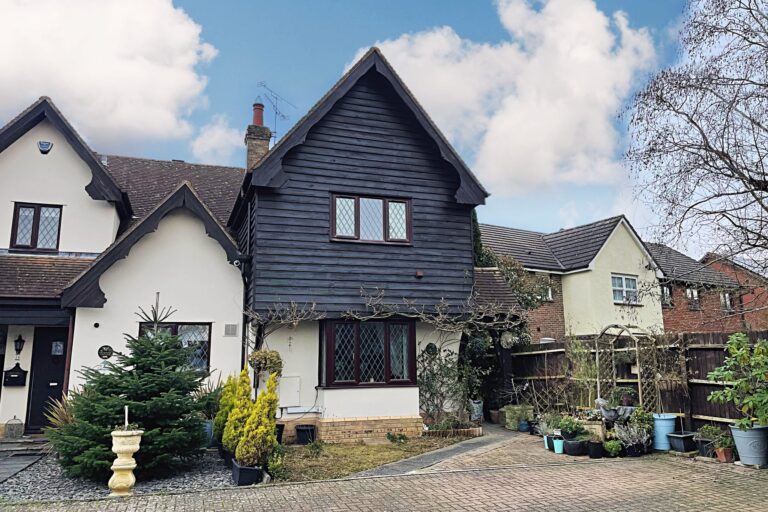 7b Beehive Court, Hatfield Heath, Bishop's Stortford, Essex, CM22 7EU Image