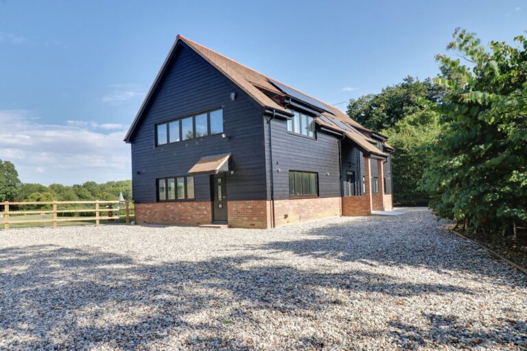 Blacksmiths Barn, Burton End, Stansted, Essex, CM24 8UJ Image