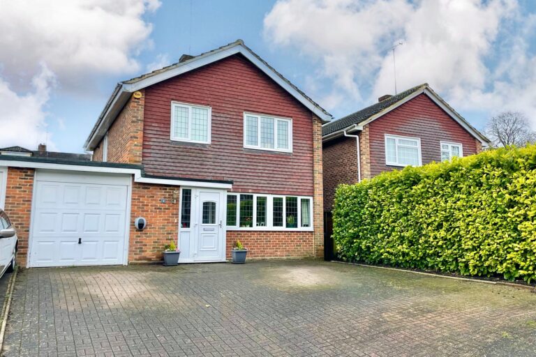 4 Brook Road, Sawbridgeworth, Hertfordshire, CM21 9HA Image